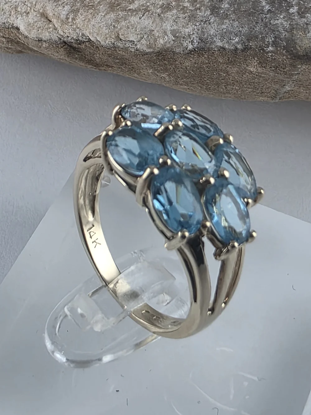 14K Yellow Gold Blue Topaz Cocktail Ring Size 6.5 - Solid Gold!